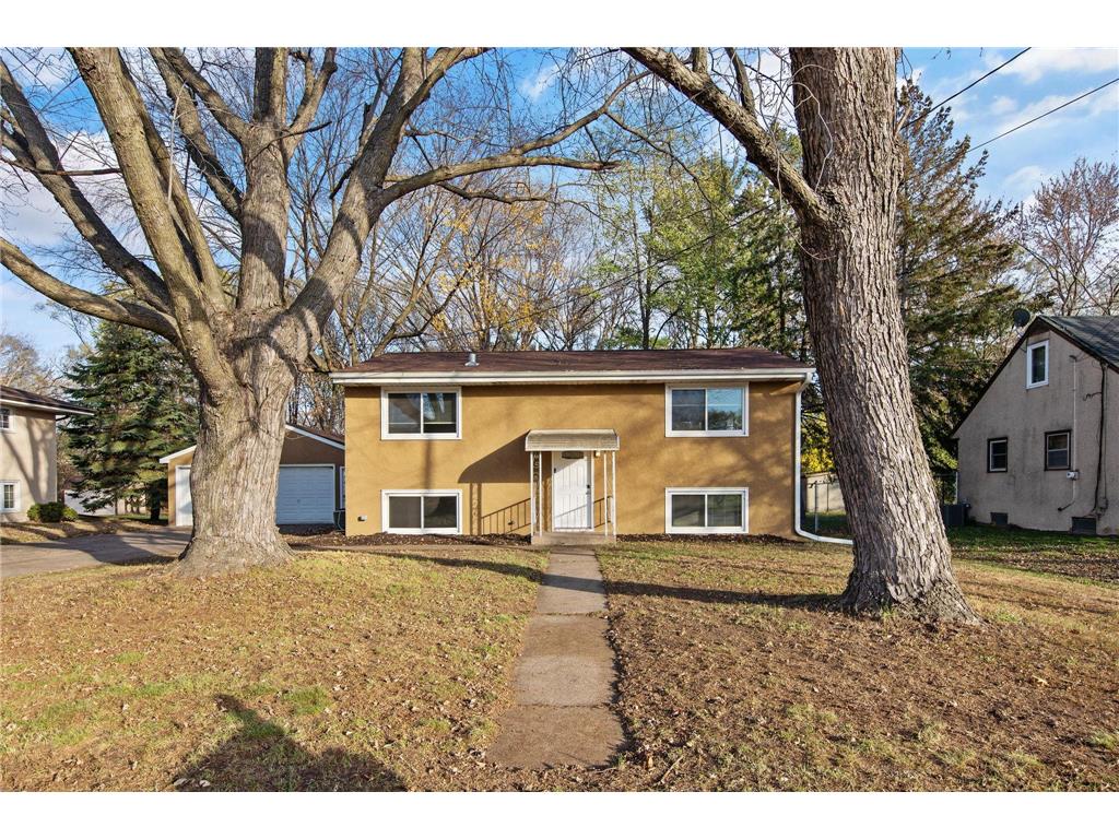 1718 English Street Maplewood MN 55109 6630824 image1