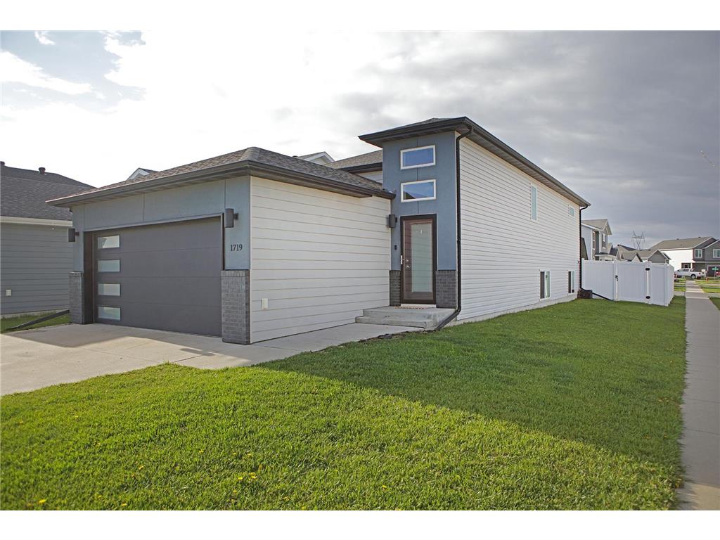 1719 67th Avenue S Fargo ND 58104 7079059 image5
