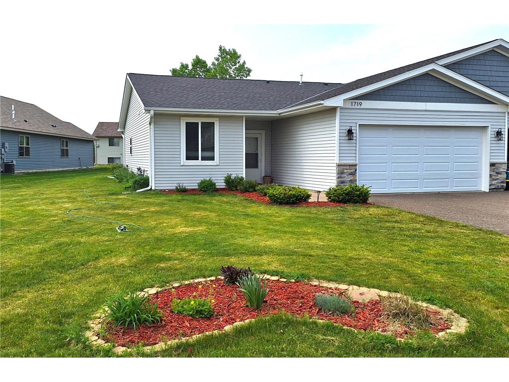 1719 Aspen Court New Richmond WI 54017 6377050 image1