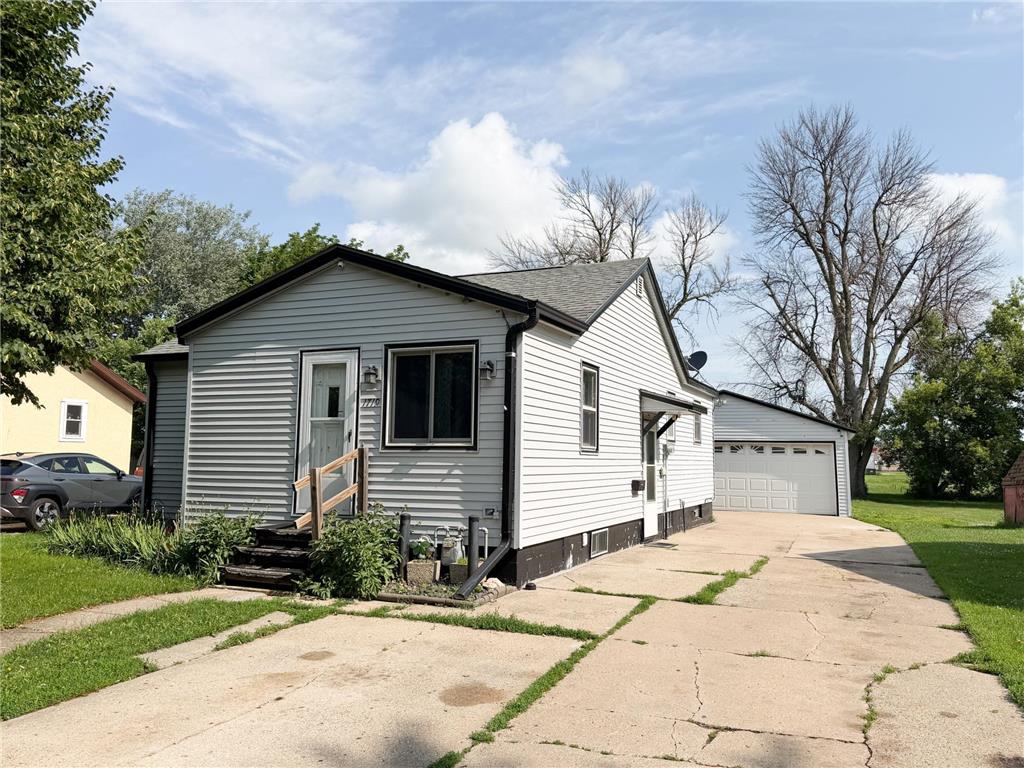 1719 Dover Street Worthington MN 56187 7103597 image1