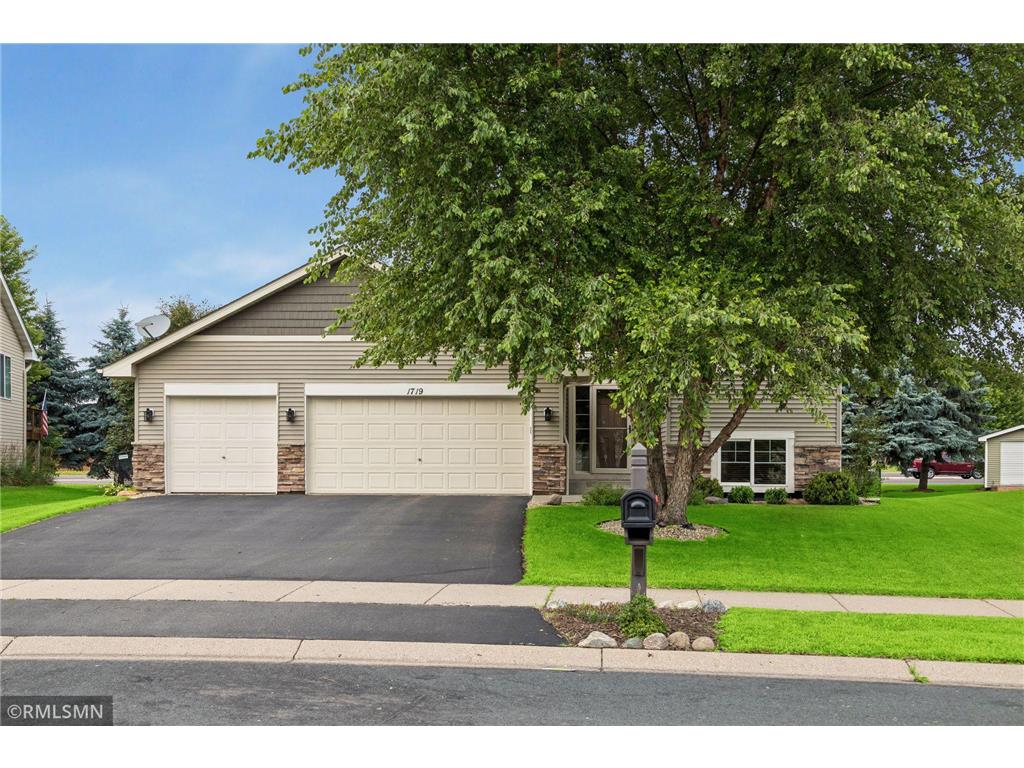 1719 Gotland Lane Shakopee MN 55379 7104333 image2