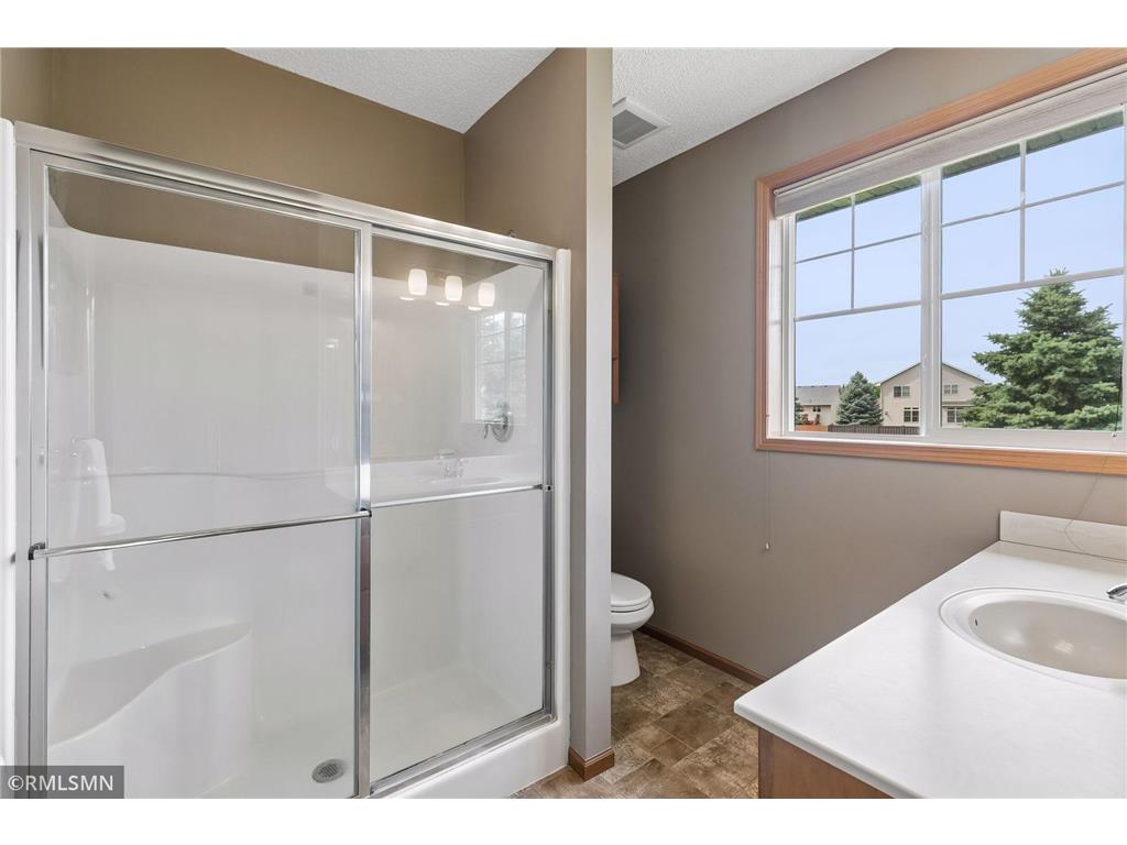 1719 Gotland Lane Shakopee MN 55379 7104333 image20