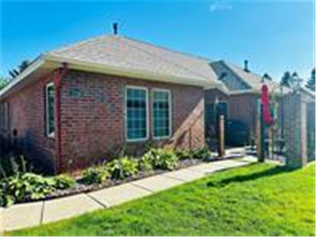 1719 Hunter Hill Road Hudson WI 54016 6597965 image1