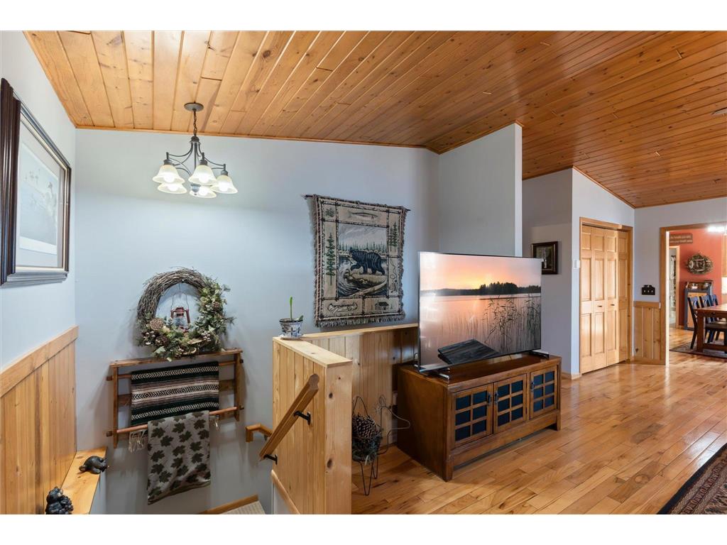 17190 Gayles Path Maple Grove Twp MN 56401 - Upper South Long 7057834 image12