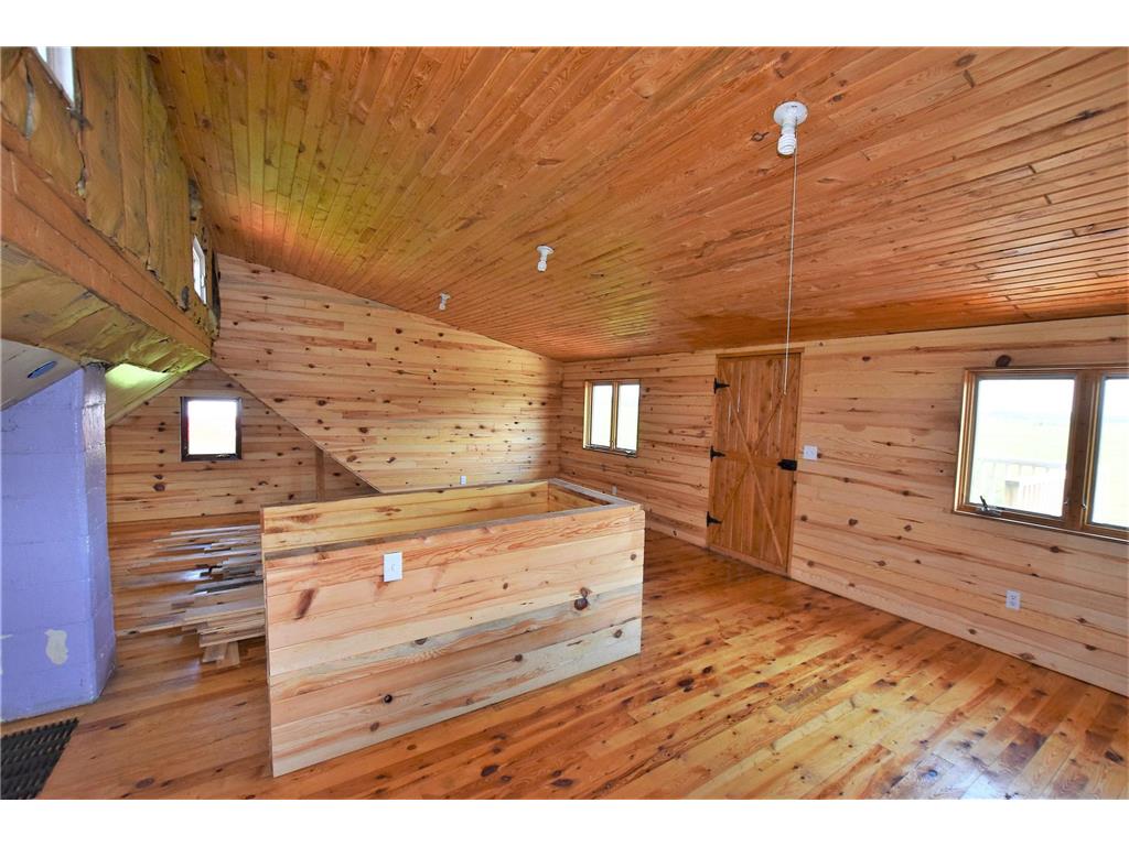 17195 350th Street Wannaska MN 56761 6774263 image17