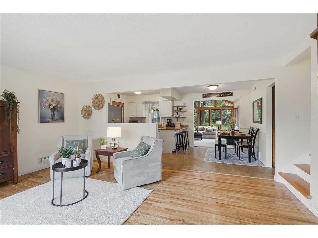172 Strese Circle Apple Valley MN 55124 6815852 image4