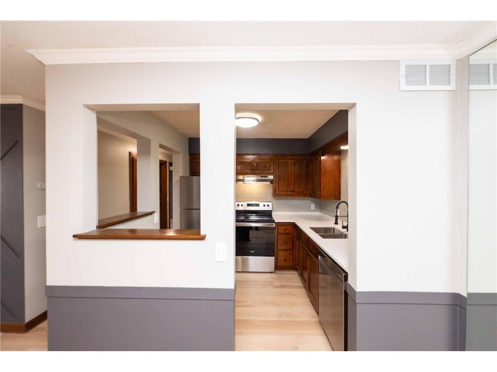 1720 3rd Avenue S #101 Minneapolis MN 55404 7043269 image13