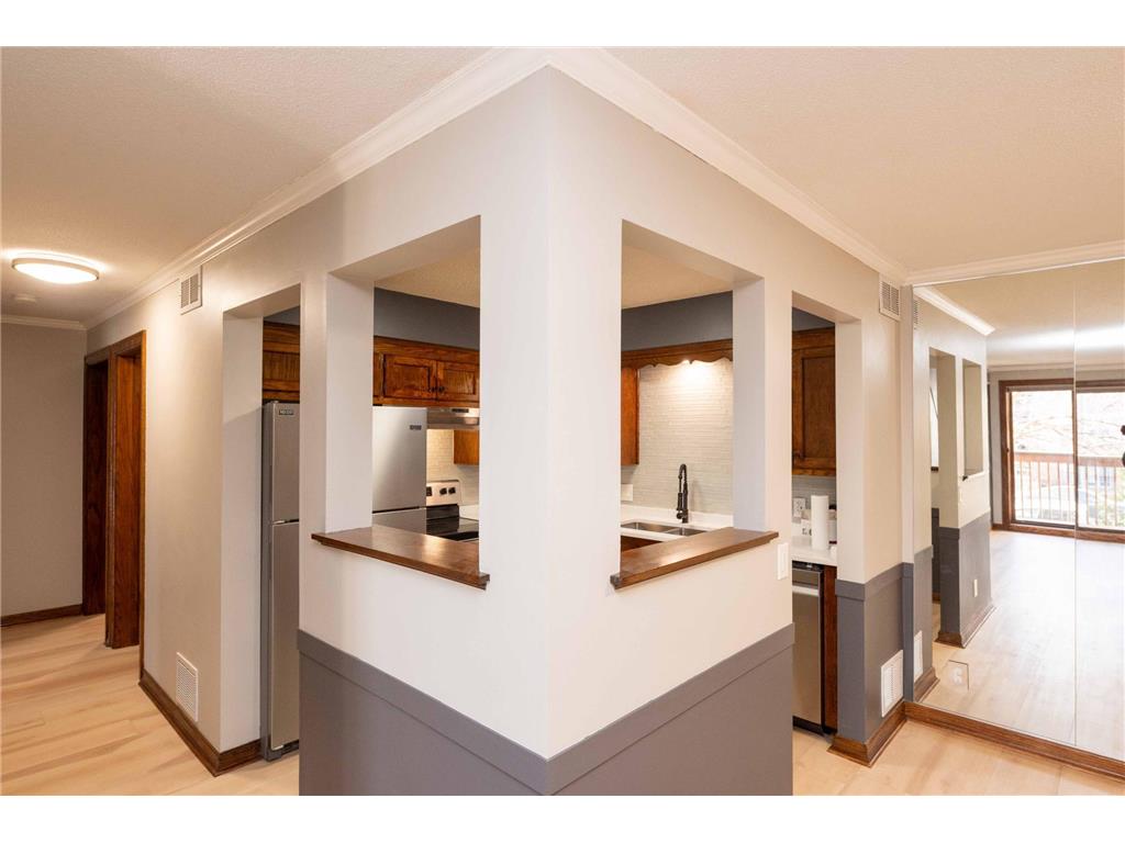 1720 3rd Avenue S #101 Minneapolis MN 55404 7043269 image14