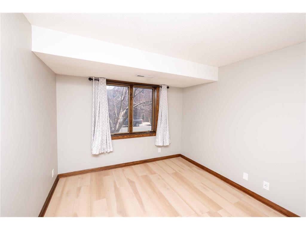 1720 3rd Avenue S #101 Minneapolis MN 55404 7043269 image22