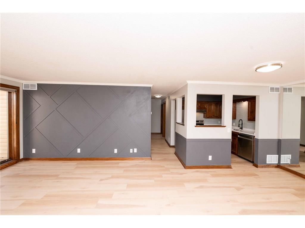 1720 3rd Avenue S #101 Minneapolis MN 55404 7043269 image9