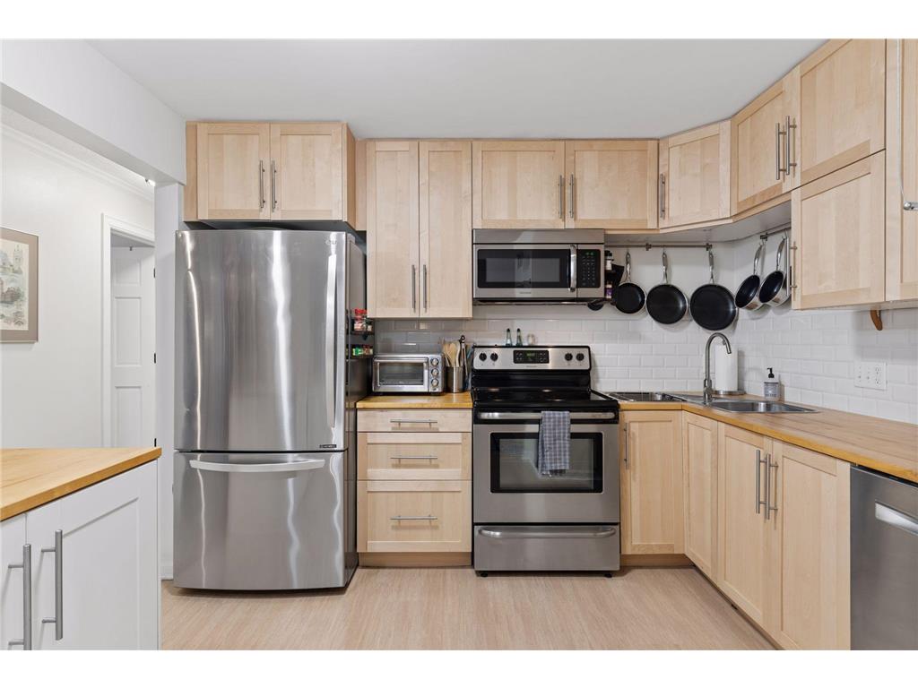 1720 3rd Avenue S #203 Minneapolis MN 55404 7043498 image16