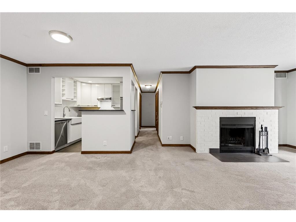 1720 3rd Avenue S #205 Minneapolis MN 55404 7038850 image9