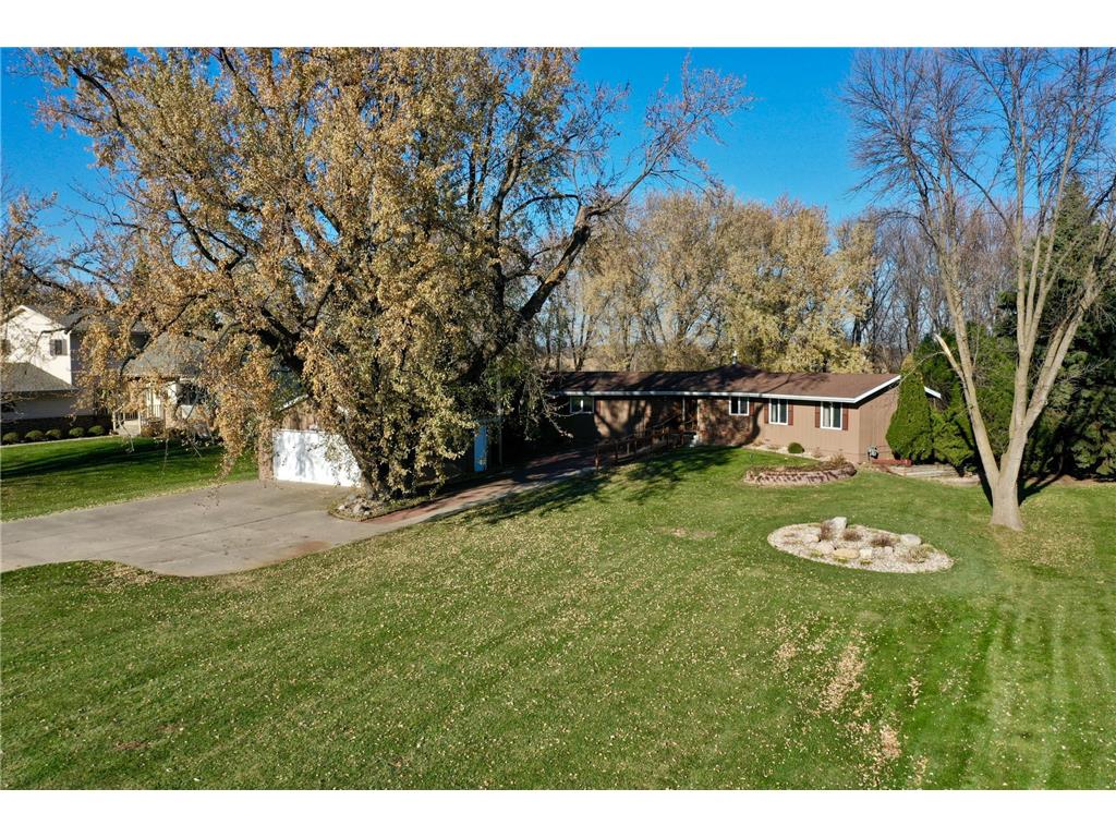 1720 48th Avenue NE Willmar MN 56201 7013835 image1