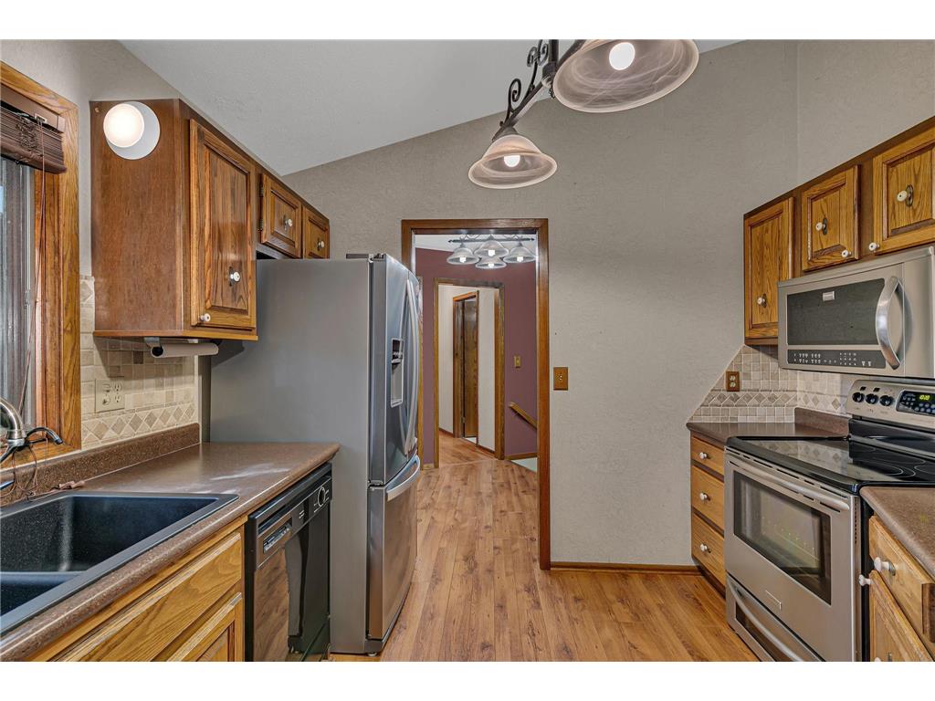 1720 48th Avenue NE Willmar MN 56201 7013835 image11