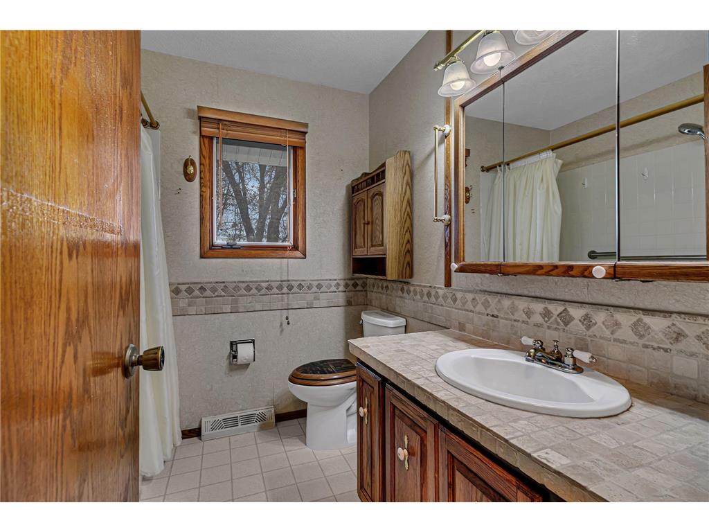 1720 48th Avenue NE Willmar MN 56201 7013835 image14