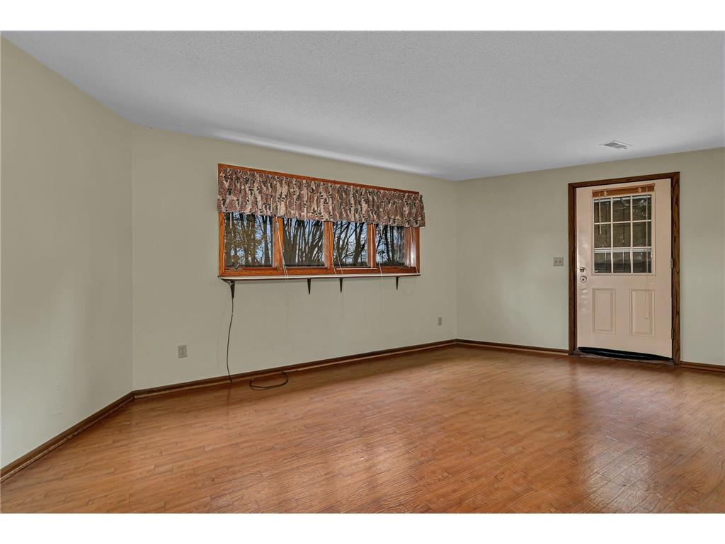 1720 48th Avenue NE Willmar MN 56201 7013835 image22