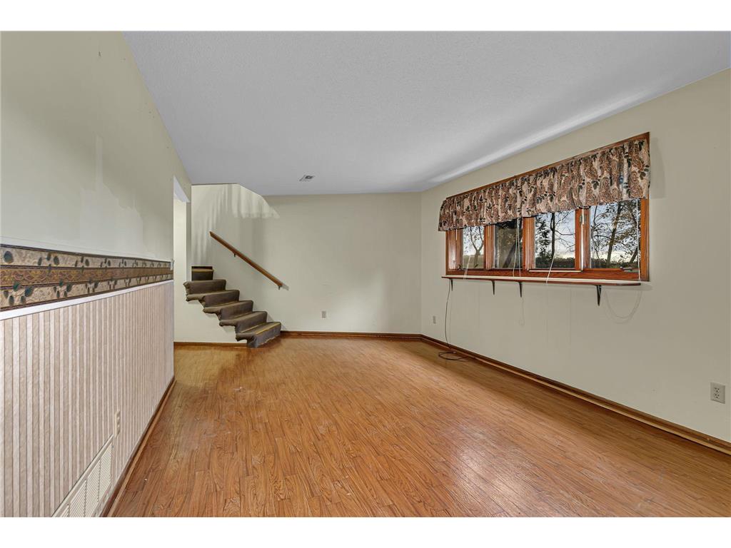 1720 48th Avenue NE Willmar MN 56201 7013835 image23