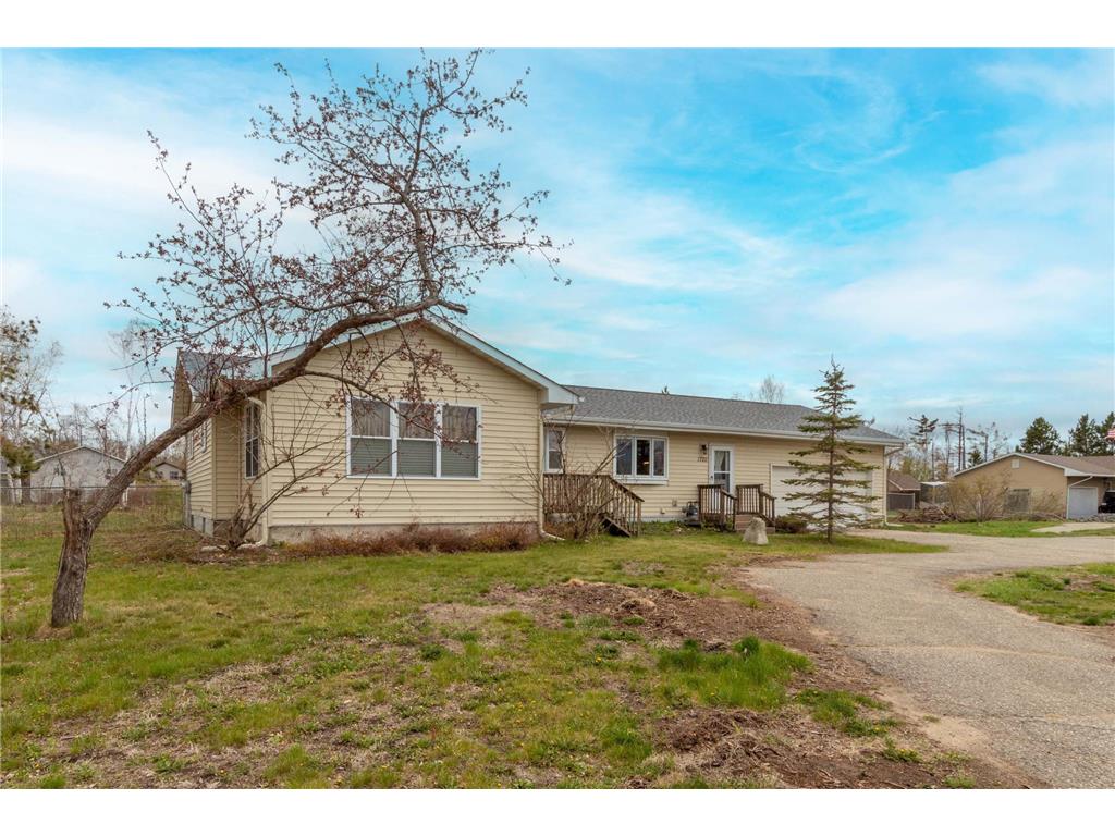 1720 Lake Avenue NE Bemidji MN 56601 7076667 image2