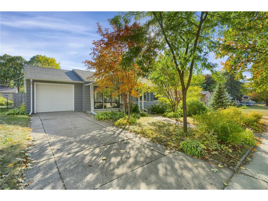 1720 Montreal Avenue, Saint Paul, MN, 55116 MLS 6270477 Edina Realty