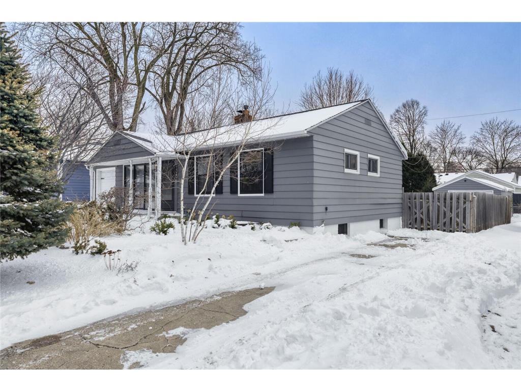 1720 Montreal Avenue Saint Paul MN 55116 7035359 image1
