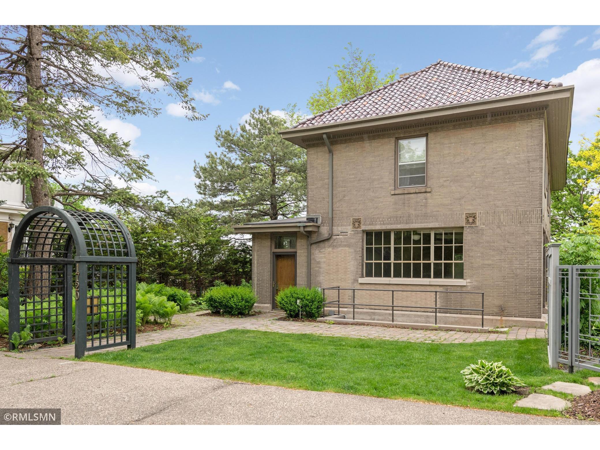 1720 Mount Curve Avenue, Minneapolis, MN, 55403 MLS 5761051 Edina