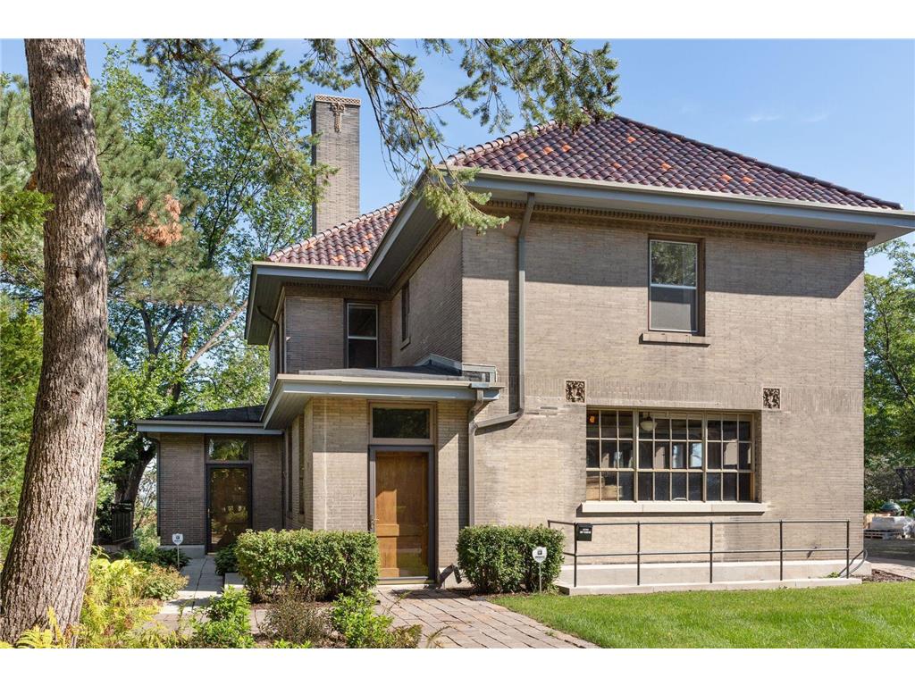 1720 Mount Curve Avenue, Minneapolis, MN, 55403 MLS 6271038 Edina