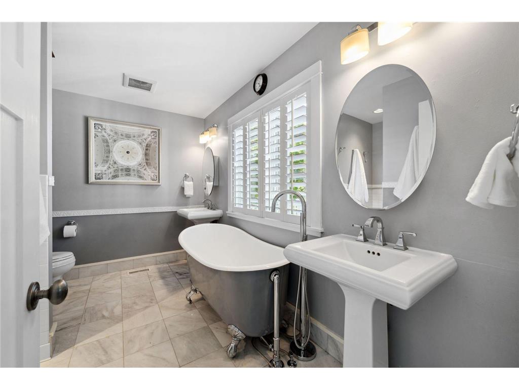 17209 Grays Bay Boulevard Minnetonka MN 55391 - Lake Minnetonka 6816345 image29
