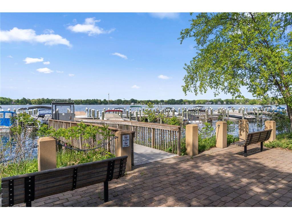 17209 Grays Bay Boulevard Minnetonka MN 55391 - Lake Minnetonka 6816345 image50