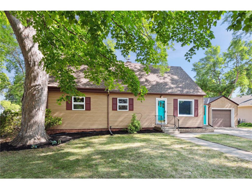 1721 15th Street E Glencoe MN 55336 6399721 image1