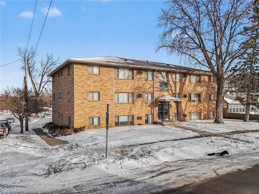 1721 7th Street E Saint Paul MN 55106 7010762 image3
