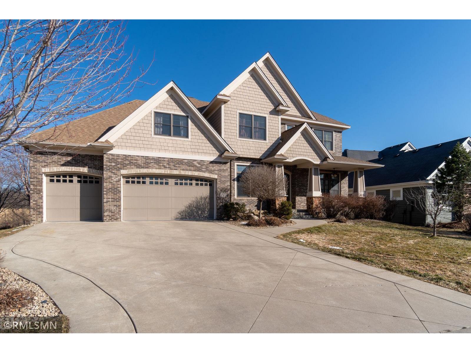 1721 Deephaven Drive, Woodbury, MN 55129 MLS 5730450 Edina Realty