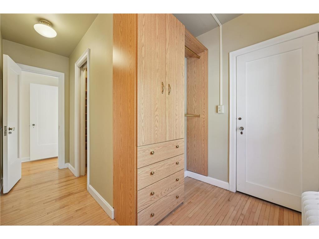 1721 Humboldt Avenue S #2 + 3 Minneapolis MN 55403 6825998 image20