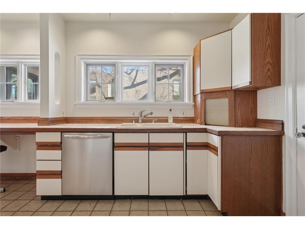 1721 Humboldt Avenue S #2 + 3 Minneapolis MN 55403 6825998 image4