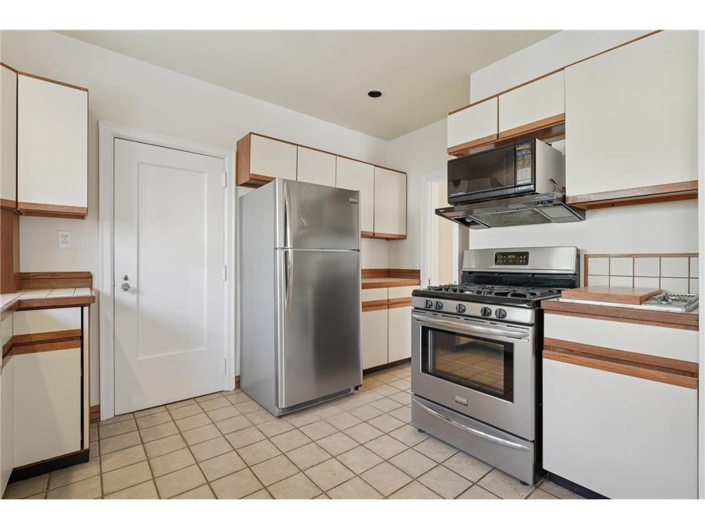 1721 Humboldt Avenue S #2 + 3 Minneapolis MN 55403 6825998 image5