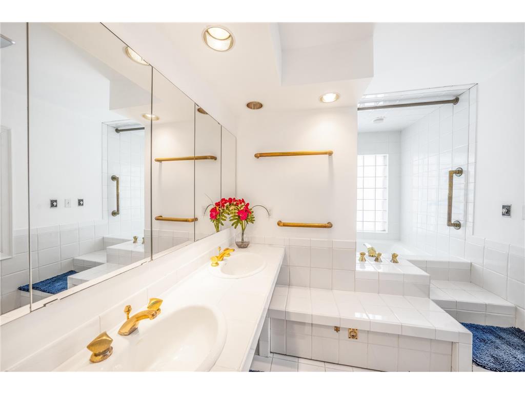 1721 Humboldt Avenue S Minneapolis MN 55403 6825659 image13