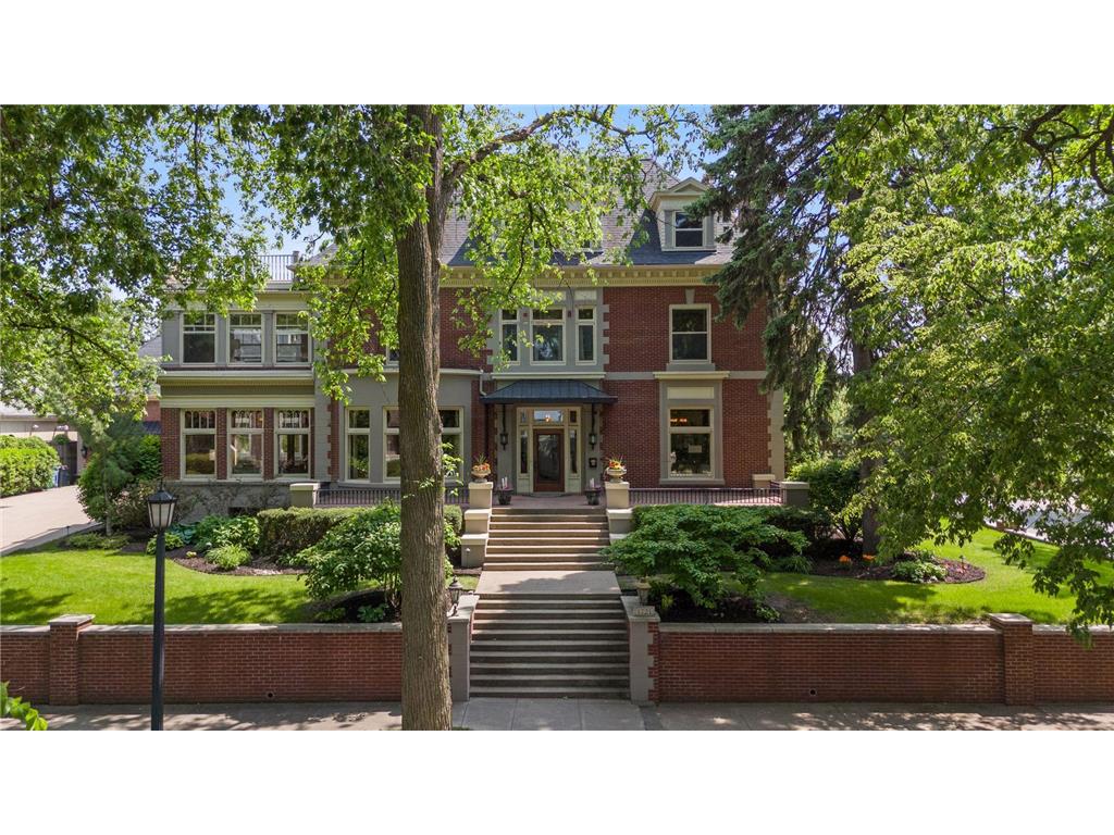 1721 Mount Curve Avenue Minneapolis MN 55403 7064564 image1