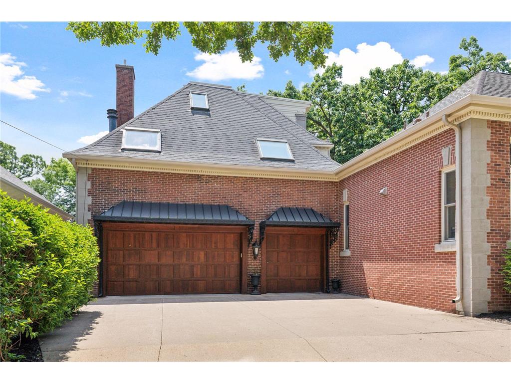 1721 Mount Curve Avenue Minneapolis MN 55403 7064564 image111