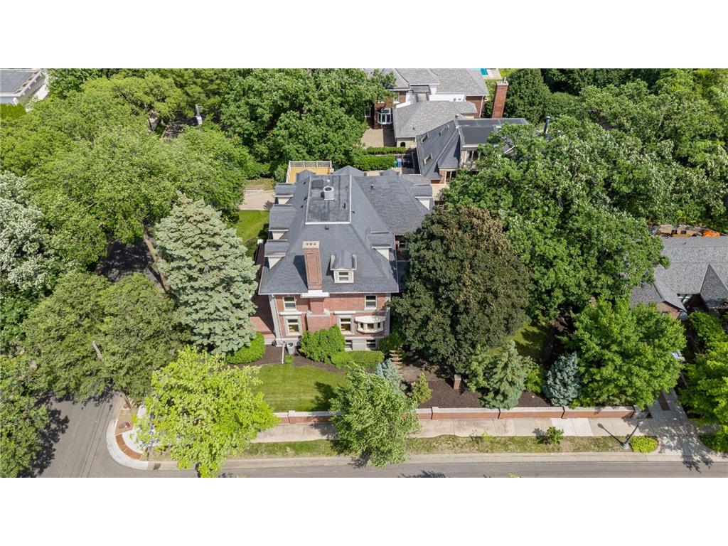 1721 Mount Curve Avenue Minneapolis MN 55403 7064564 image113