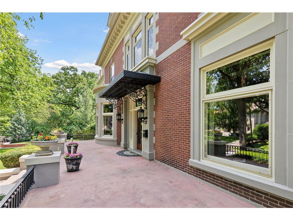 1721 Mount Curve Avenue Minneapolis MN 55403 7064564 image123
