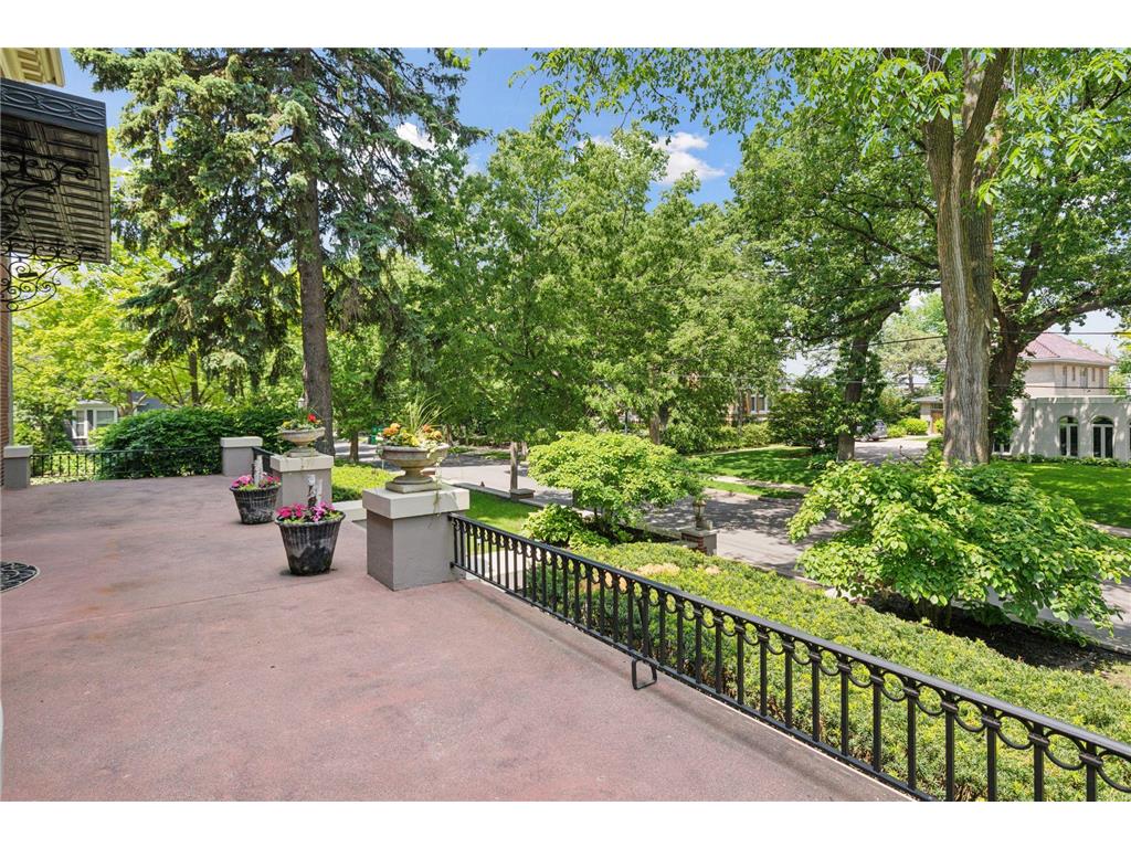 1721 Mount Curve Avenue Minneapolis MN 55403 7064564 image124