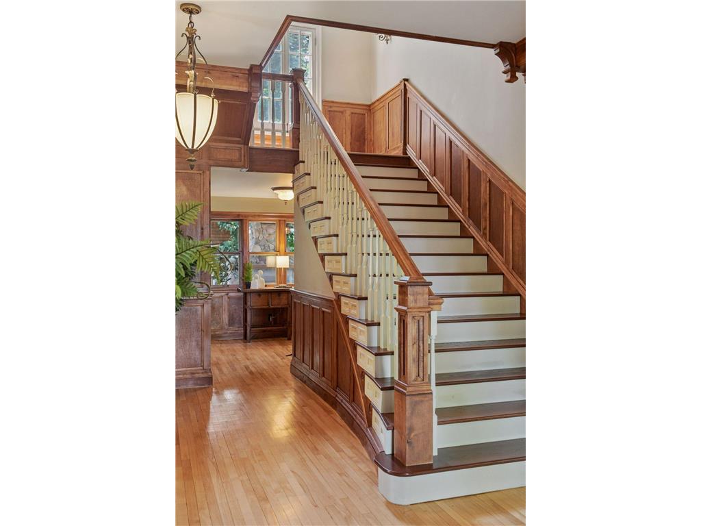 1721 Mount Curve Avenue Minneapolis MN 55403 7064564 image48