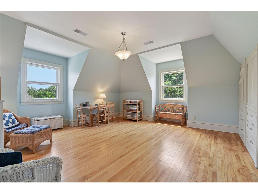 1721 Mount Curve Avenue Minneapolis MN 55403 7064564 image75