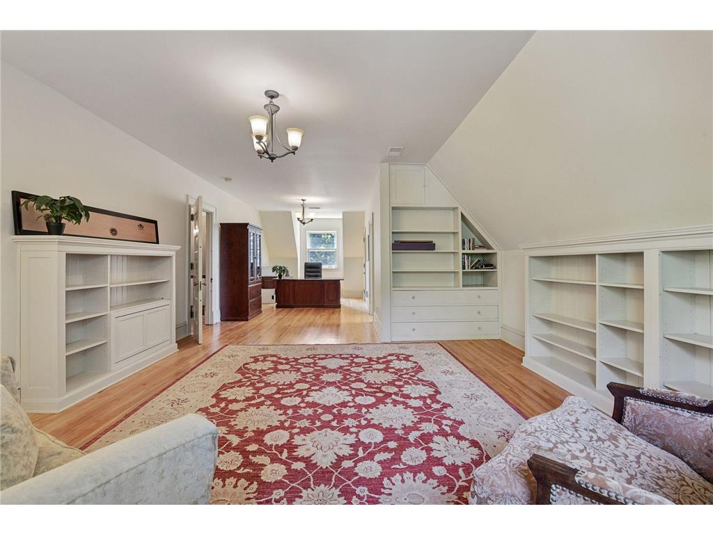 1721 Mount Curve Avenue Minneapolis MN 55403 7064564 image78
