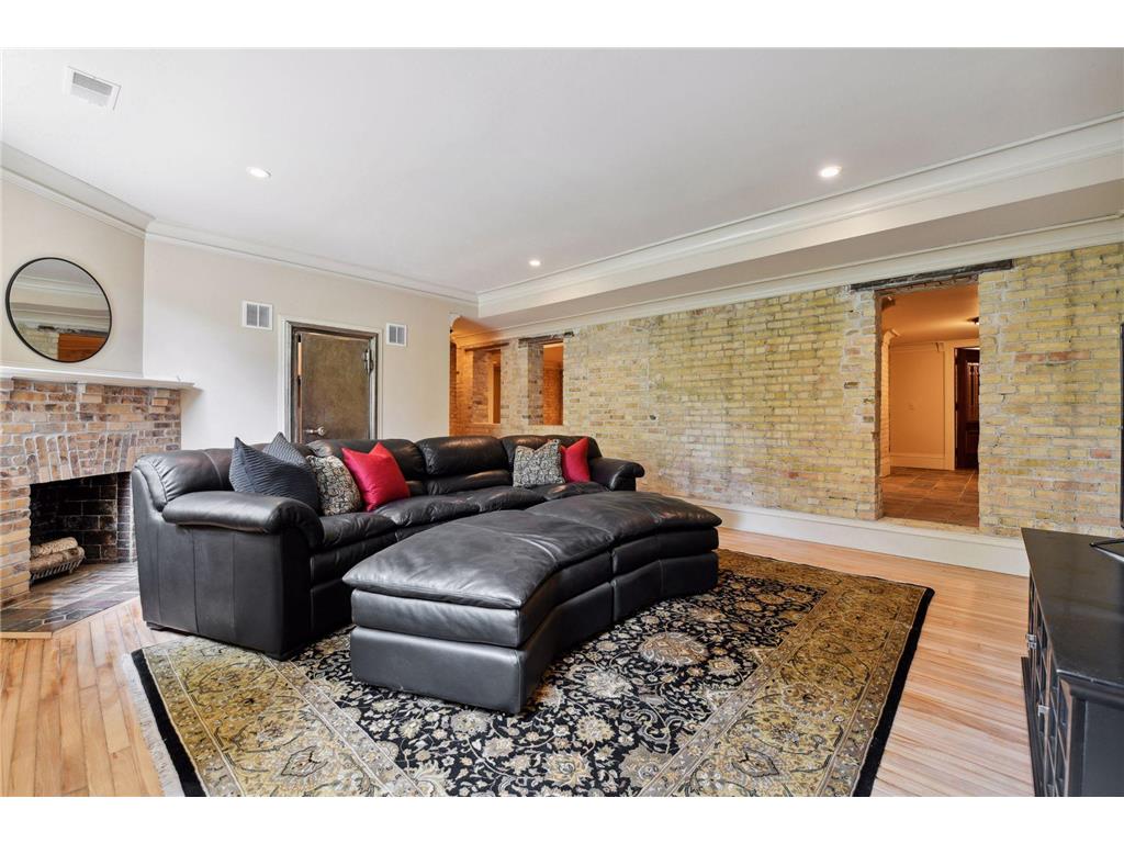 1721 Mount Curve Avenue Minneapolis MN 55403 7064564 image87
