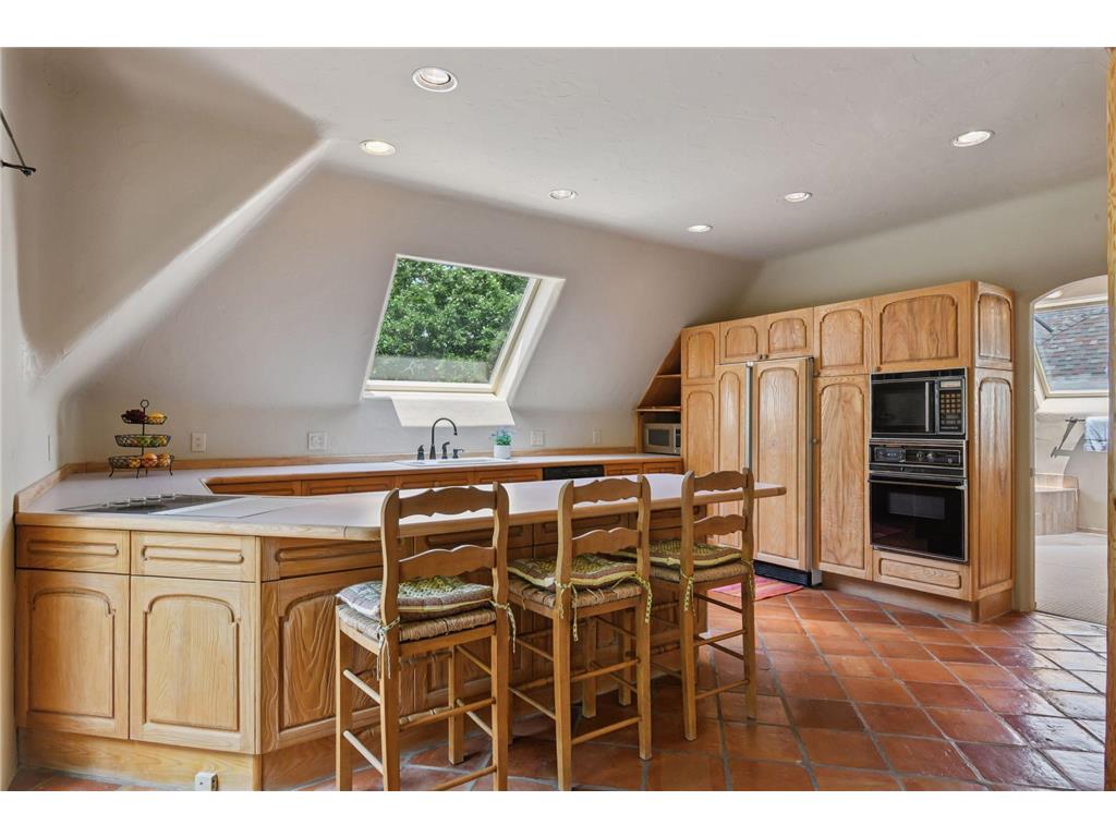 1721 Mount Curve Avenue Minneapolis MN 55403 7064564 image98