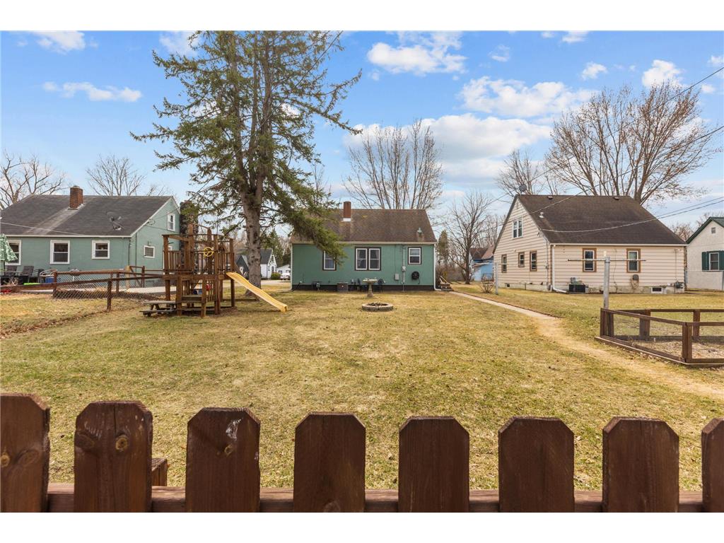 1721 Pine Street Brainerd MN 56401 7047041 image28