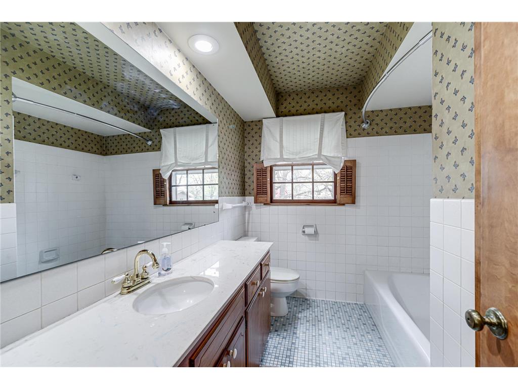 1721 Rhode Island Avenue N Golden Valley MN 55427 7069733 image46