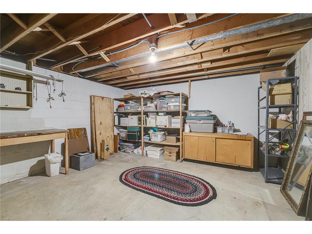 1721 Rhode Island Avenue N Golden Valley MN 55427 7069733 image60