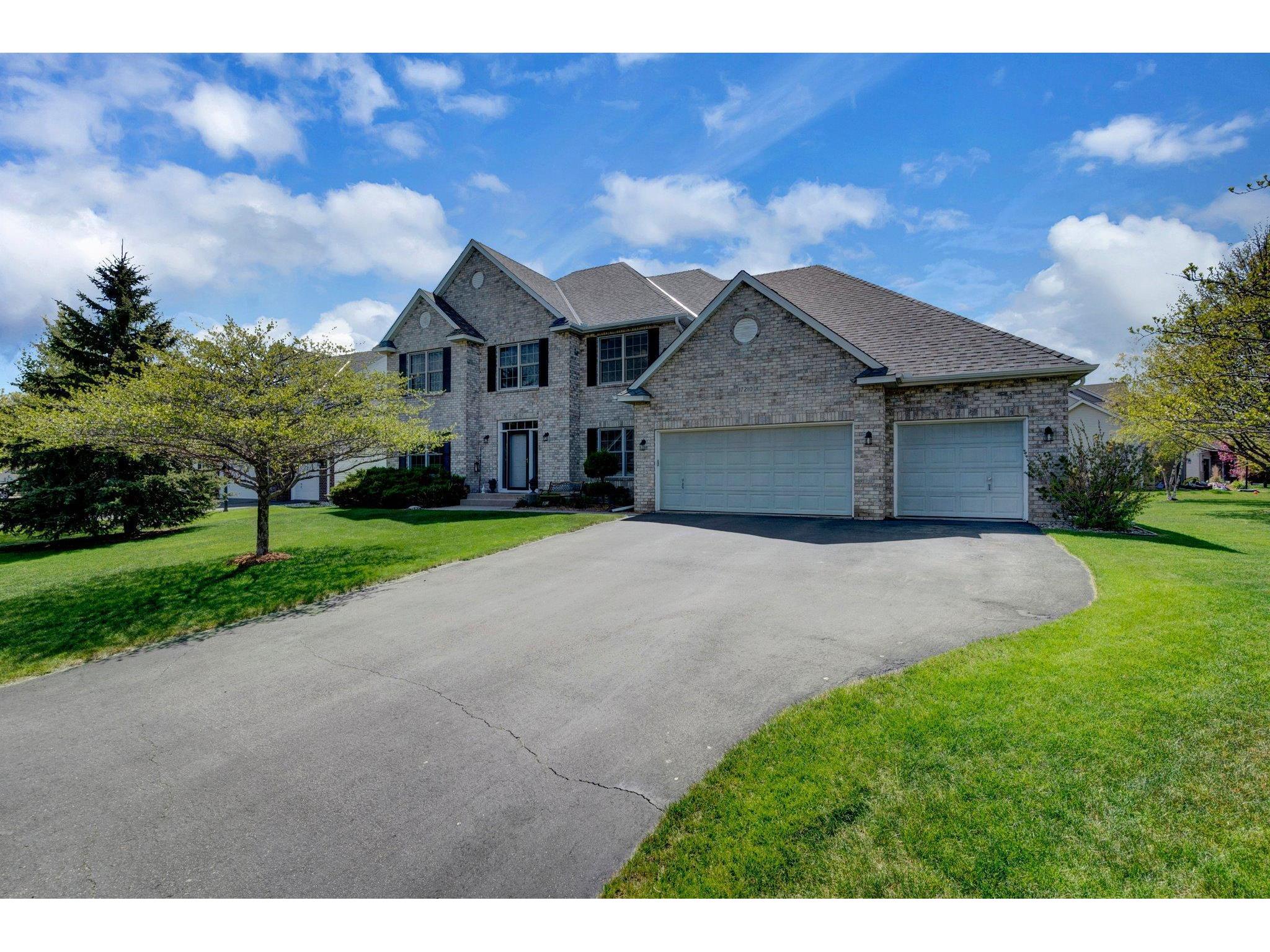 17210 Burr Oak Lane SE, Prior Lake, MN 55372 MLS 5757087 Edina Realty