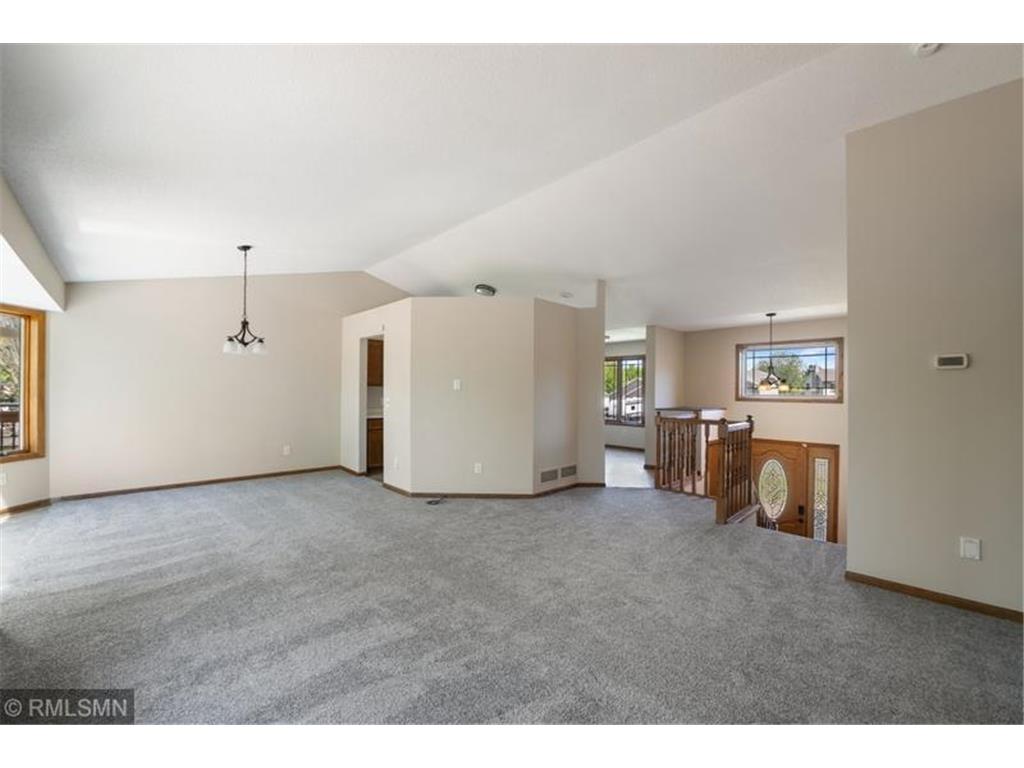 17215 Firestone Path Lakeville MN 55024 7066625 image2